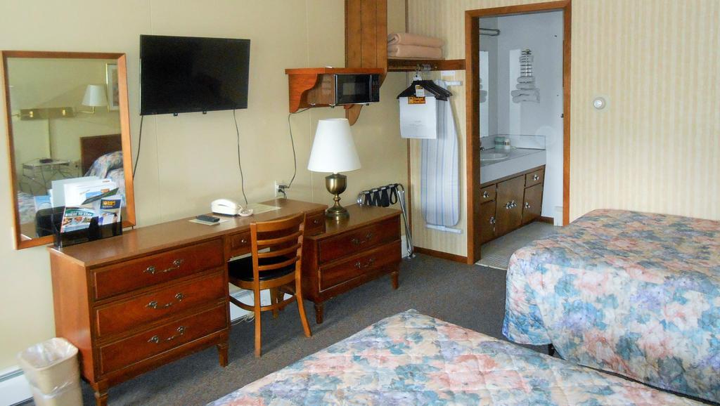 Budget Inn Long Prairie Room photo