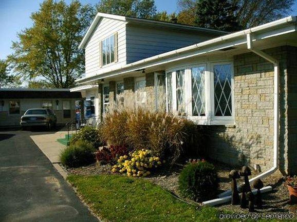 Budget Inn Long Prairie Exterior photo