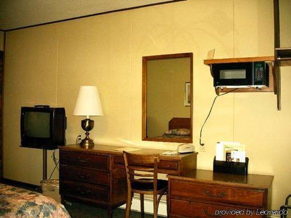 Budget Inn Long Prairie Room photo